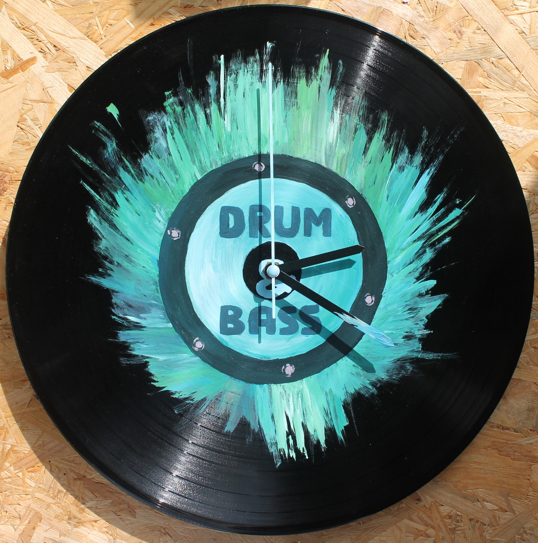 Vinylové hodiny - DRUM and BASS